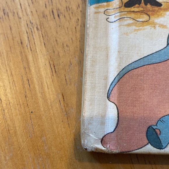 Vintage 1978 Walt Disney’s Dumbo the flying elephant book - Picture 3 of 7